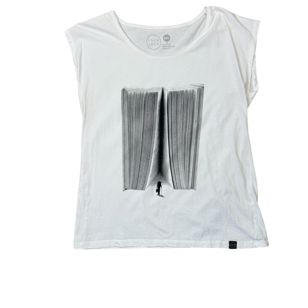 Lufa Lufa White T-Shirt Traveling into a book